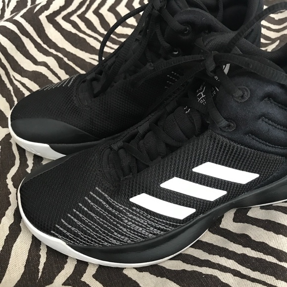 adidas non marking basketball shoes